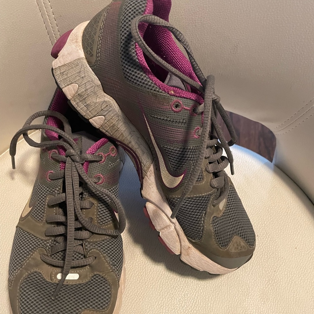 Nike woman sneakers size 7
